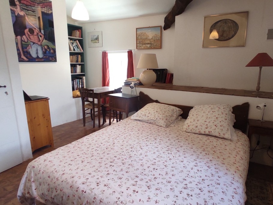 La Treille - location de vacances à la campagne pour 2 personnes - la chambre