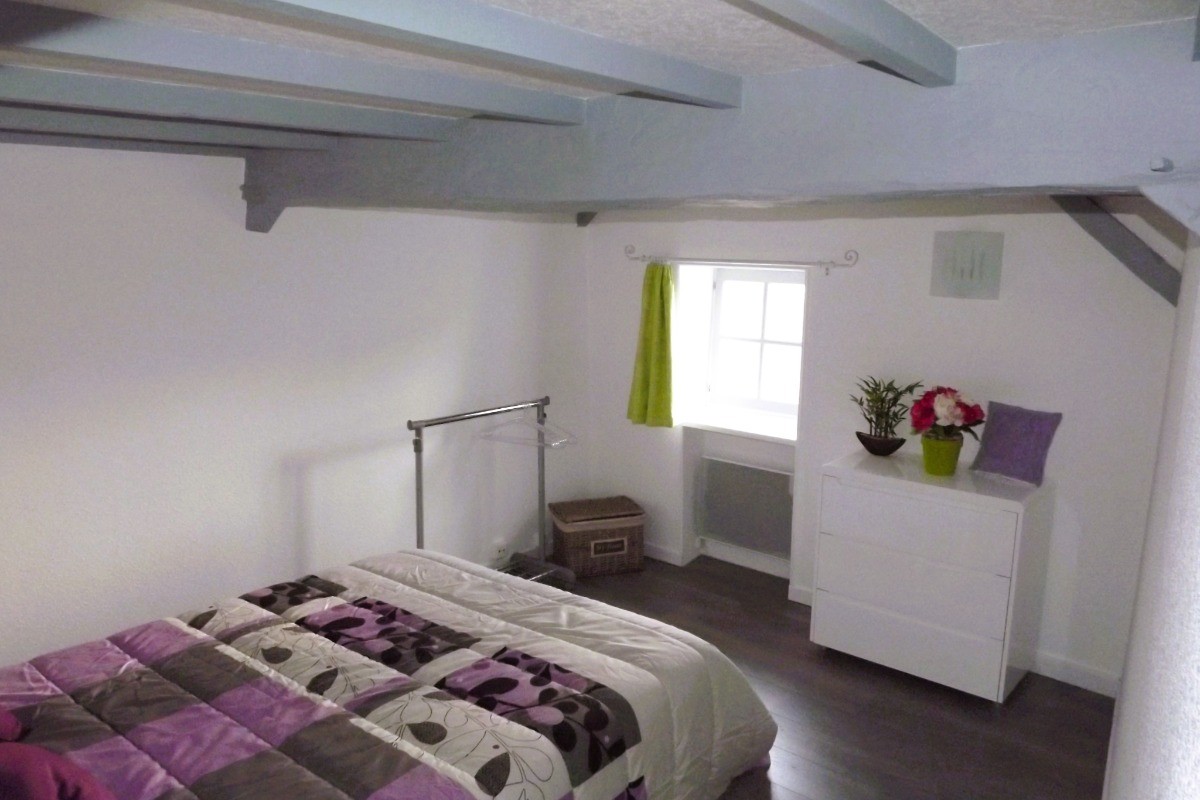 Chambre 2 personnes 1er étage couchage 140cm Gîte SAINT MARTIN Prudhomat 46130 dans le LOT