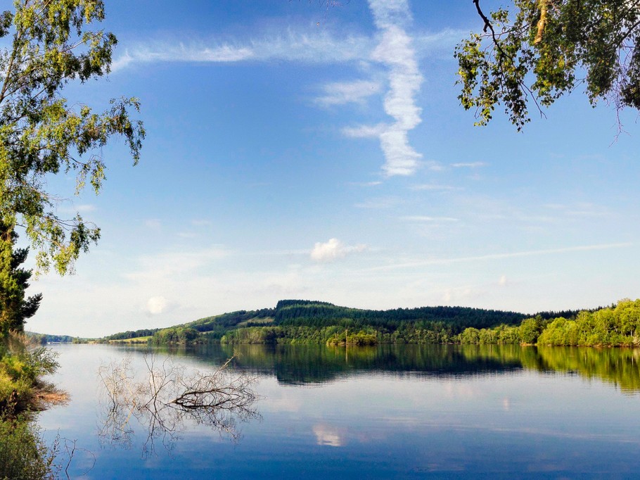 Le Nid – Holiday cottage, sleeps 3, Beaumont-du-Lac, Haute-Vienne: Lake Vassivière