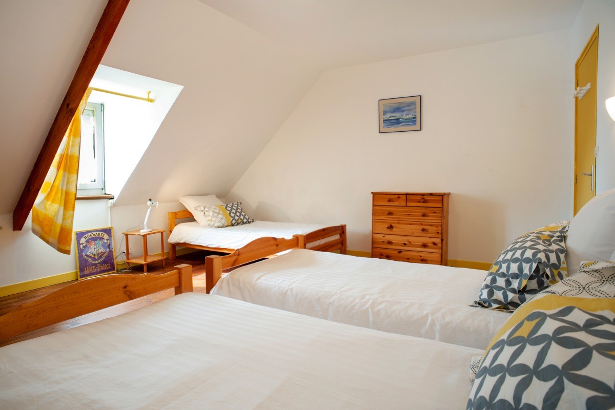 Etage chambre avec 3 lits de 90/190