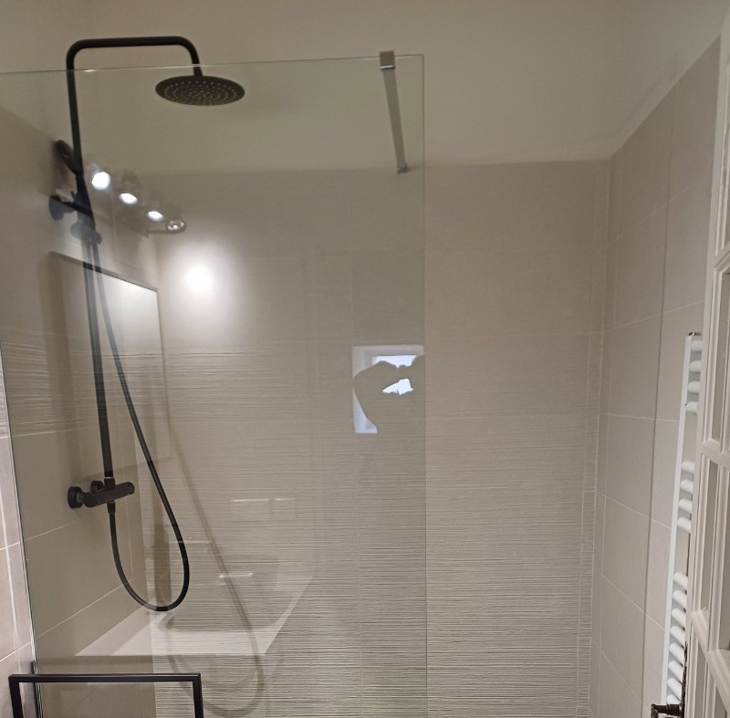 La Bastide de l'Adrech, Gîte des Collines, Manosque, Provence.