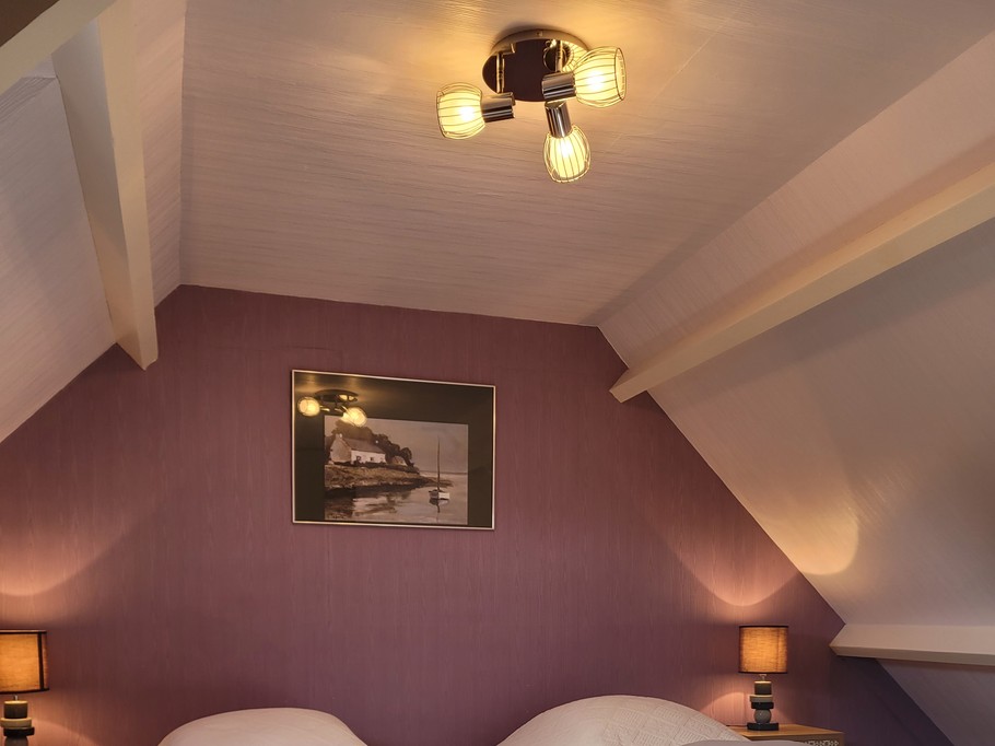 Location de vacances Paimpol, la Caravelle, Petite Chambre de l'étage sous pente avec 2 lits de 80 jumelables