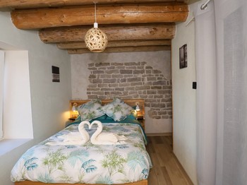 Room Doux Refuge 1 bed 140x190 - L'Hôtel Enfoncée Chambres et Table d'hôtes Le Val d'Ajol