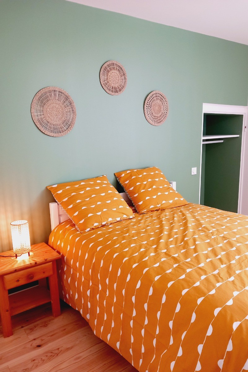 Le Saint, Location, Clévacances, Quemper-Guezennec Chambre 2 au rez-de-chaussée