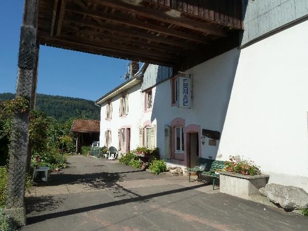 Façade extérieure- Appartement Granges-Aumontzey