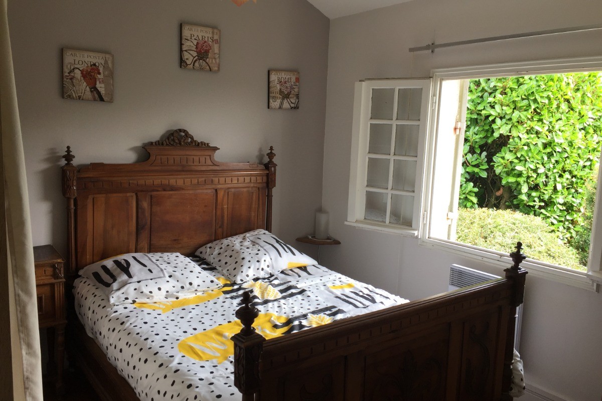 Chambre lit 140