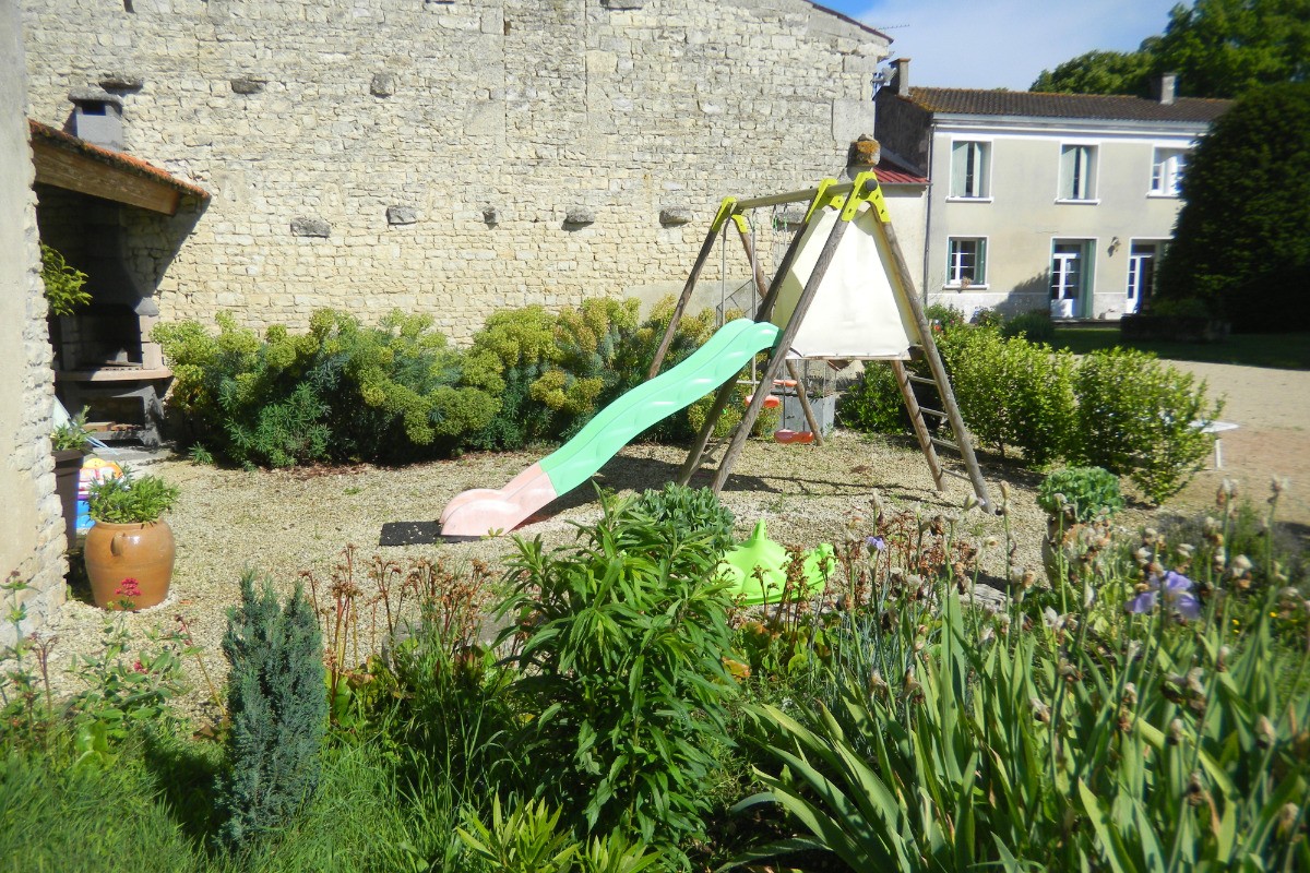 aire de jeux pour les enfants