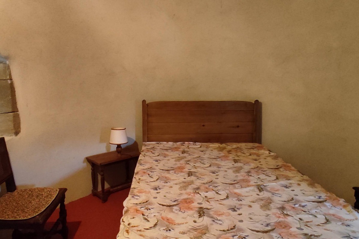 La Cheysserie - Maison forte du 13eme siècle dans la vallée de l'Eyrieux - Chambre en enfilade