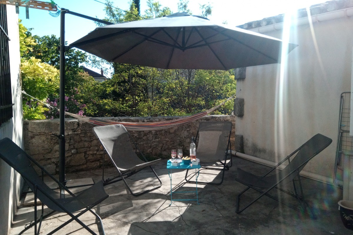 Le coin apéro de la terrasse privative
