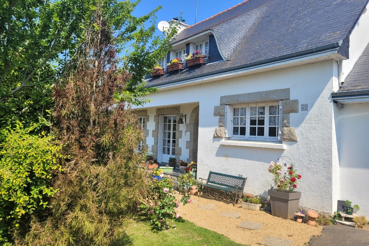 Chambre d'hôtes Clévacances, Ploluha, chez M. et Mme Mac Lachlan, vue extérieure