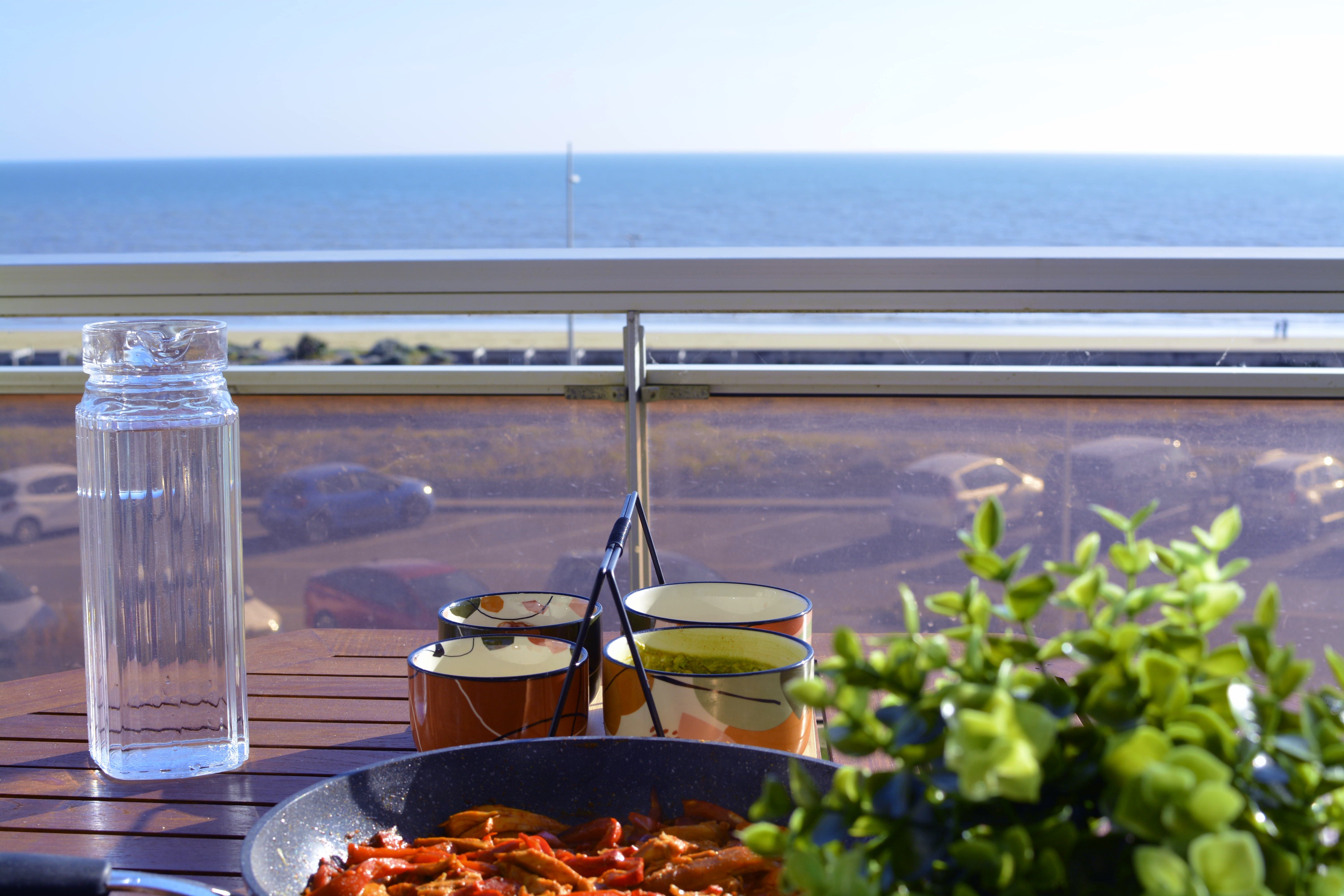 Repas sur le balcon