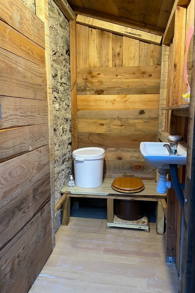 Toilettes sèches