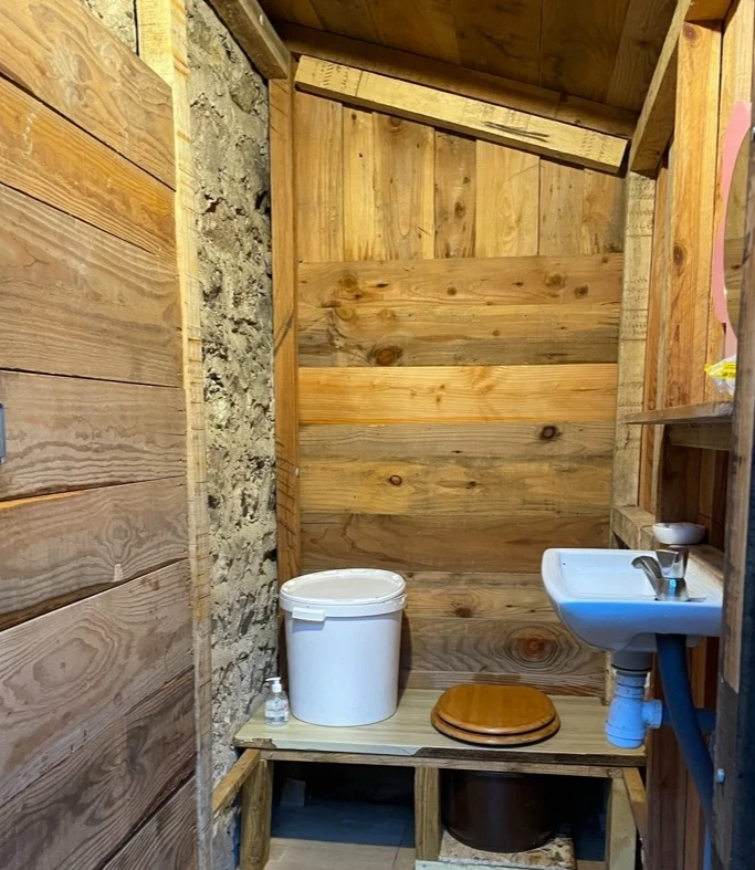 Toilettes sèches