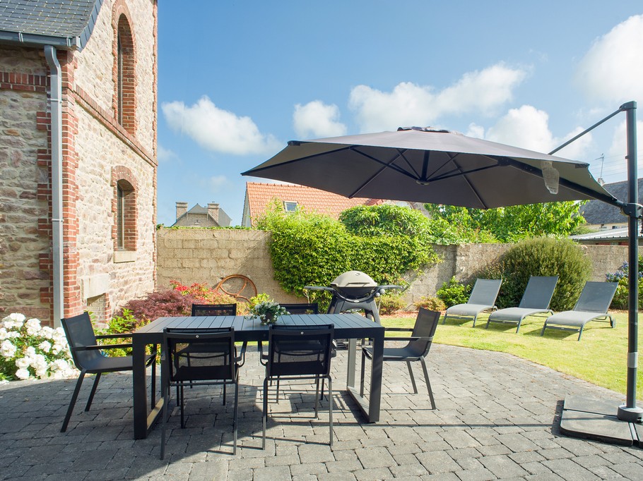 repas extérieur , barbecue gaz(fourni)