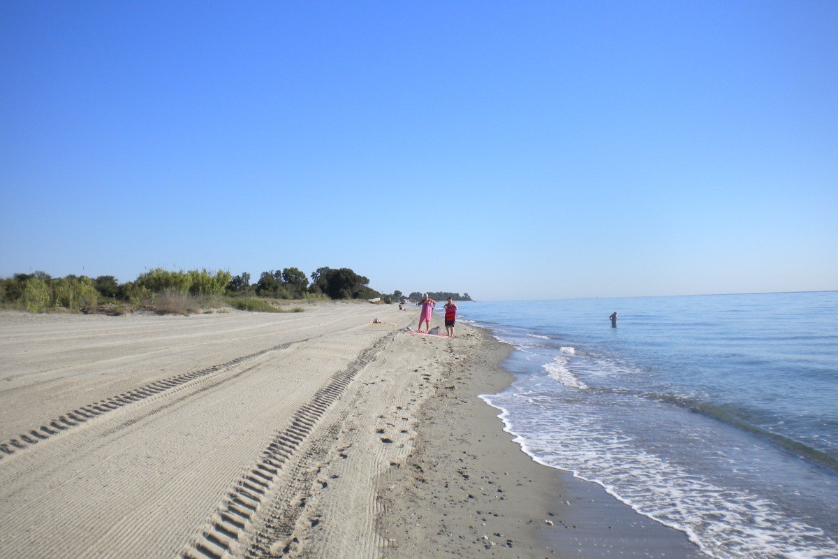 La plage de la résidence ALBA SERENA le matin.