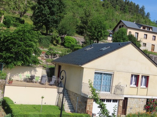maison vue extérieure