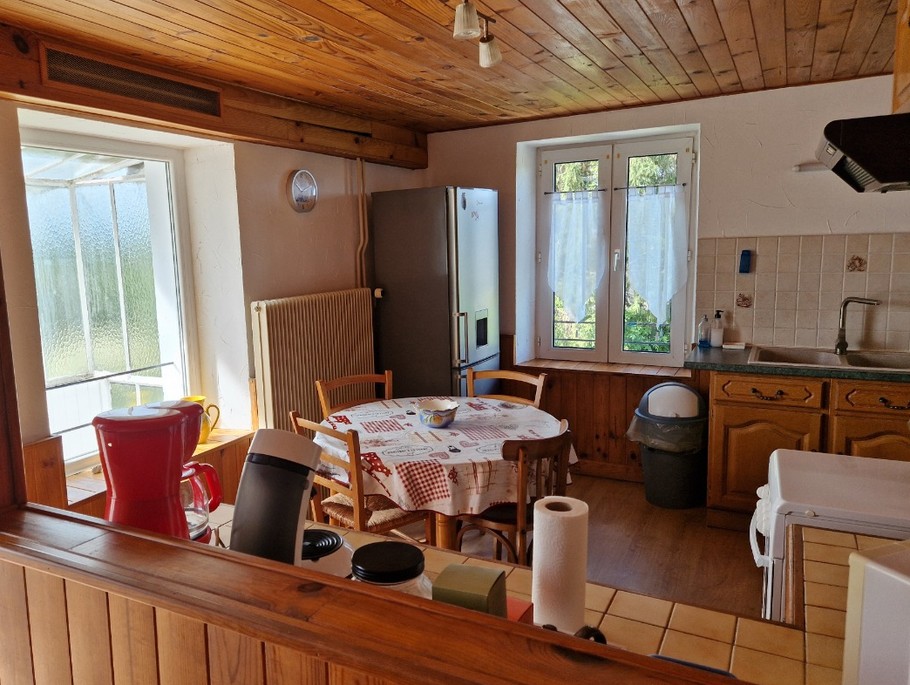 Cuisine équipée - Gîte Vosgien Chez Capucine et Mirabelle à BELLEFONTAINE 88