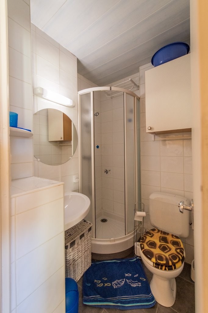 Studio Les Aiguilles n°507 - salle de bain et WC