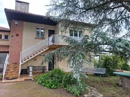 La villa Vigneronne escalier accès