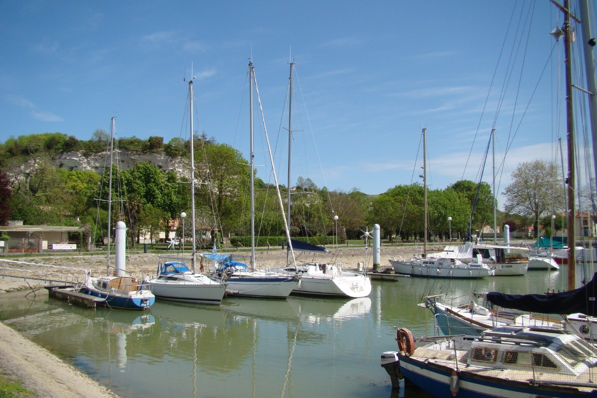 MORTAGNE-SUR-GIRONDE - Port de plaisance © CMT17  E. COEFFE-2