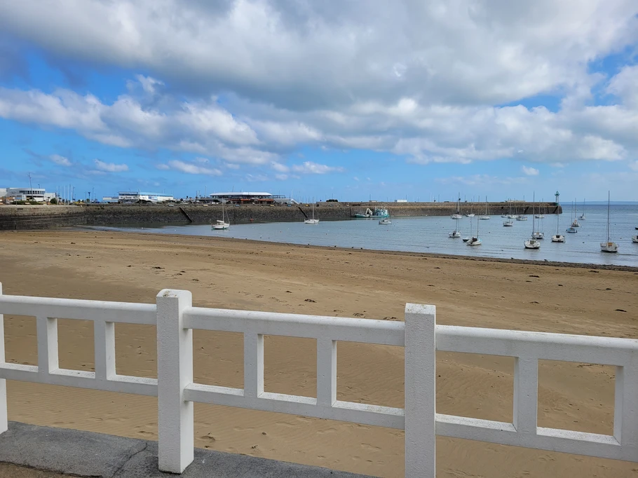 Saint Quay Portrieux station, 6 km away