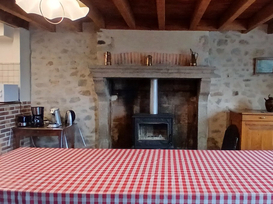 Gîte La Betoulle : The dining room
