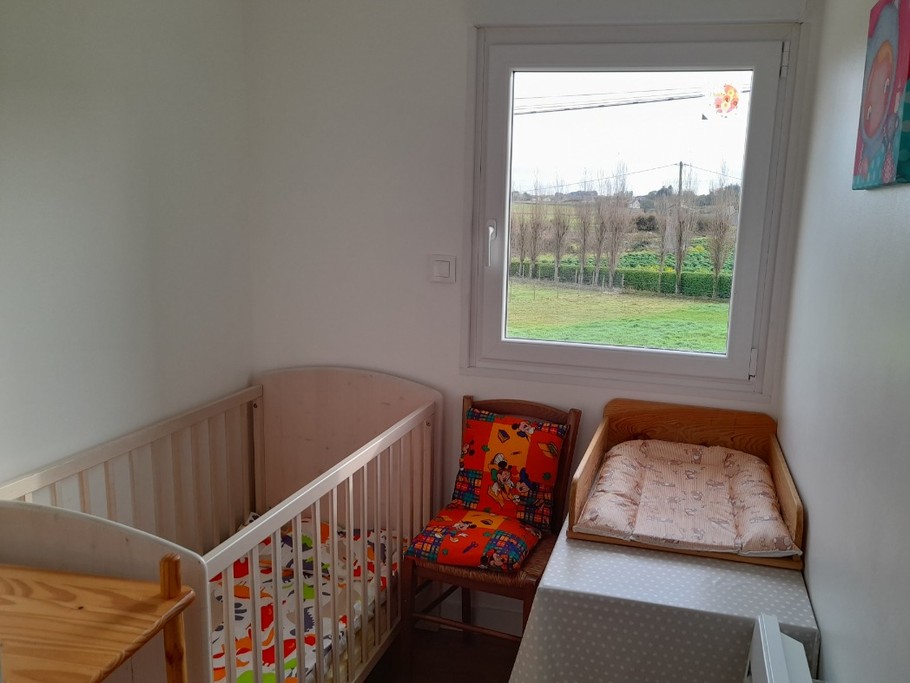 petite chambre BEBE indépendante