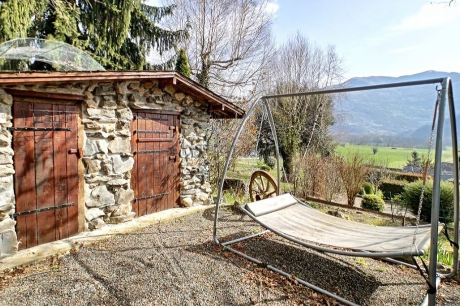 Petit coin de détente ensoleillé