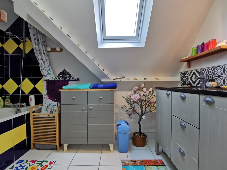 Etage 1: Salle de bain commune aux 3 chambres