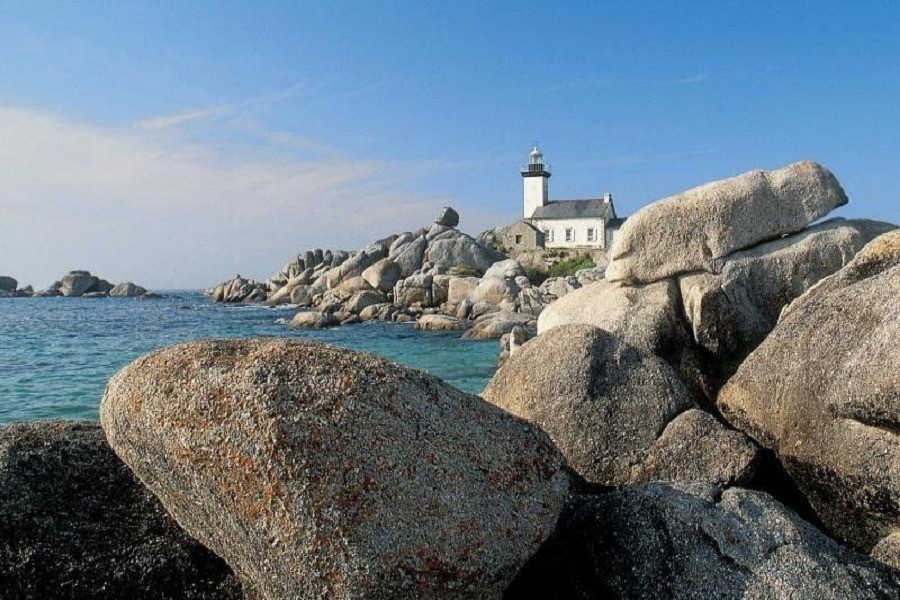 Phare de Ponstusval à Brignogan