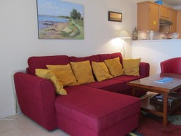 Salon-séjour ouvert sur la cuisine