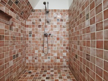 Chambre Andromède - Salle d'eau avec WC privative et communicante