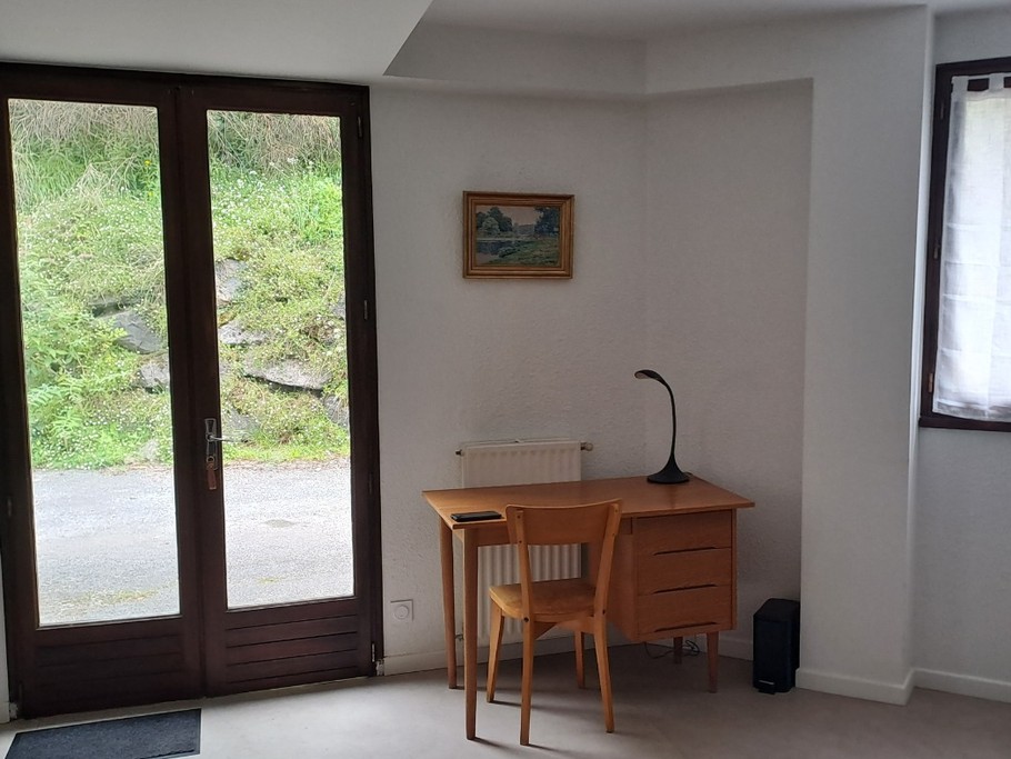 Entrée et vue espace de travail.