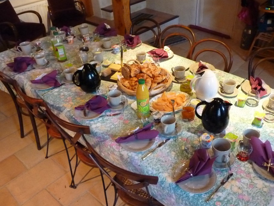 Table petits déjeuners