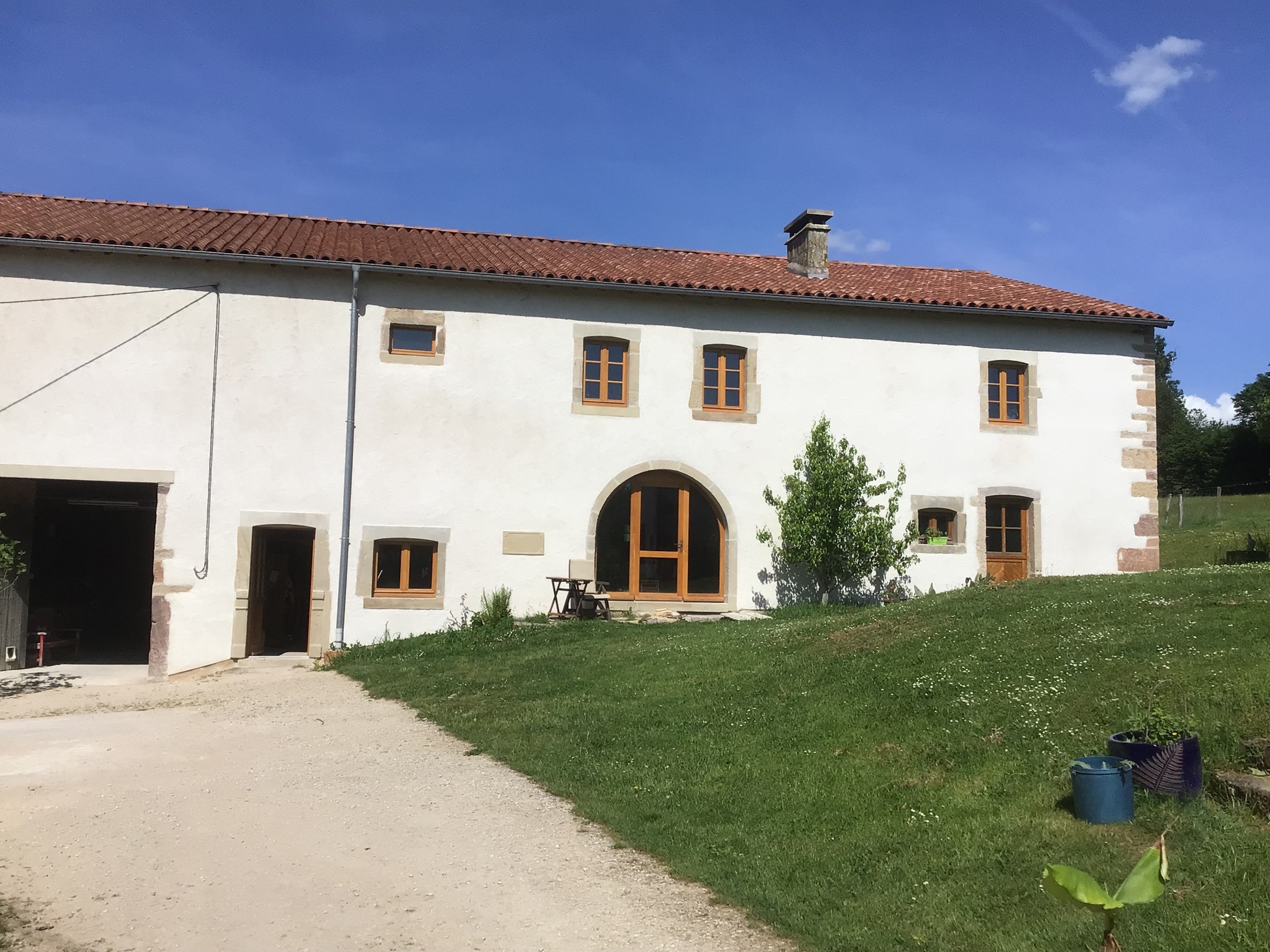 Domaine la Cabiole, façade grande maison - Gite de la Cabiole