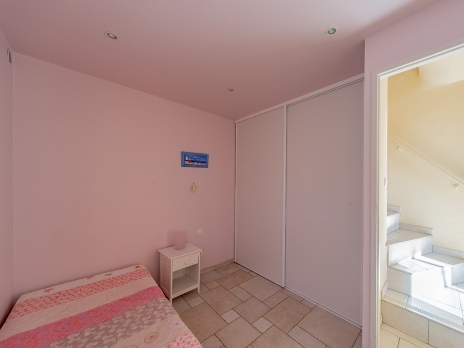 Chambre 1 personne rez de chaussée