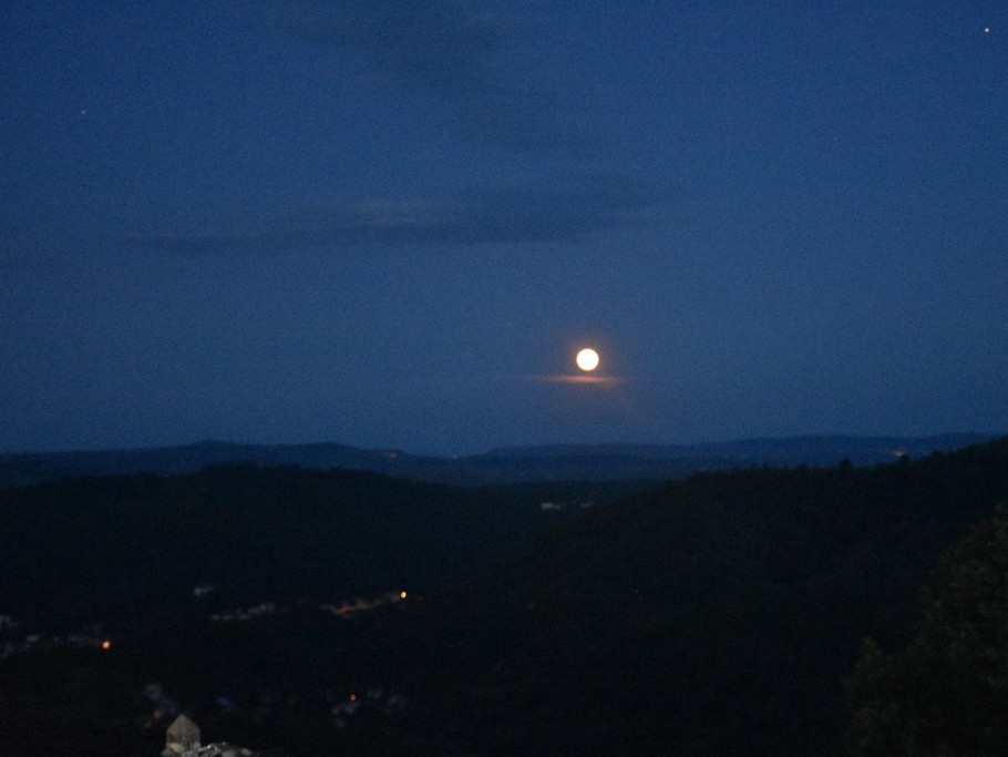 GITE DANS MAISON DE CARACTERE- 3 CLES-3 ETOILES