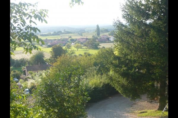 Vue depuis le sentier à Cuisiat