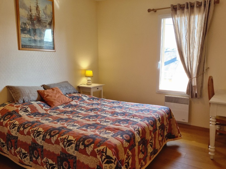 Chambre 2 en configuration grand lit