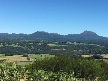 Vue sur la chaîne des puys