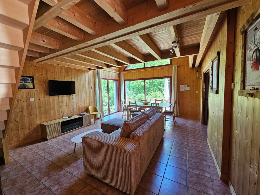 "Les Chamois" holiday cottage in Mont-Dore: The living room
