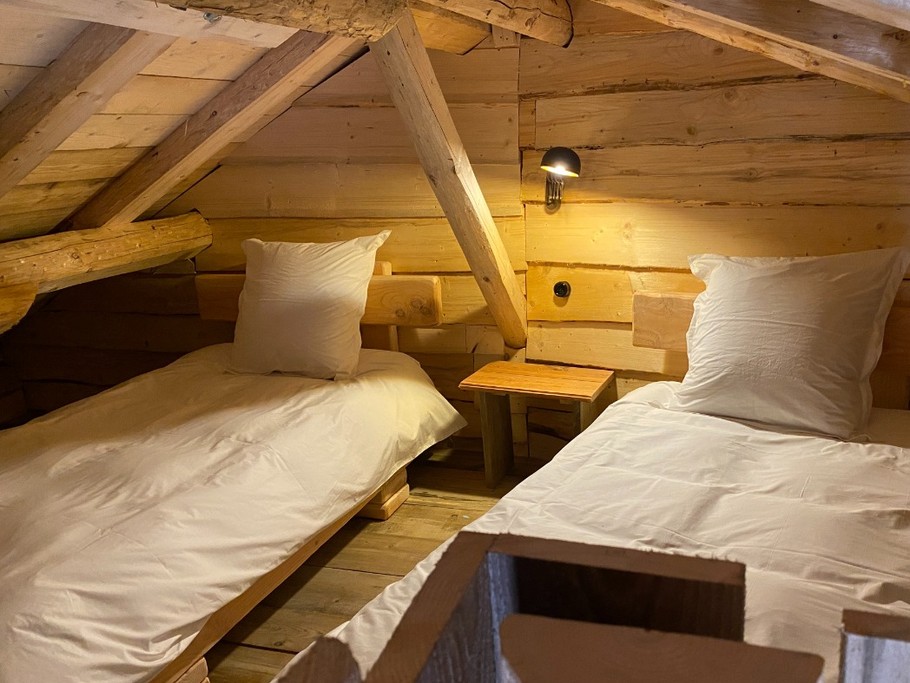 Espace nuit étage, Jules Verne - Les Cabanes du Lac de Pierre Percée