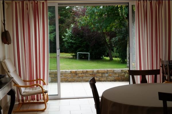 Salle à manger, vue extérieure.