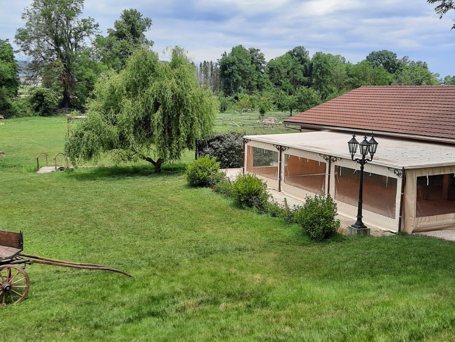 Gîte Moulin Piongo - Grande capacité et évènements mariages - salle sous chapiteau