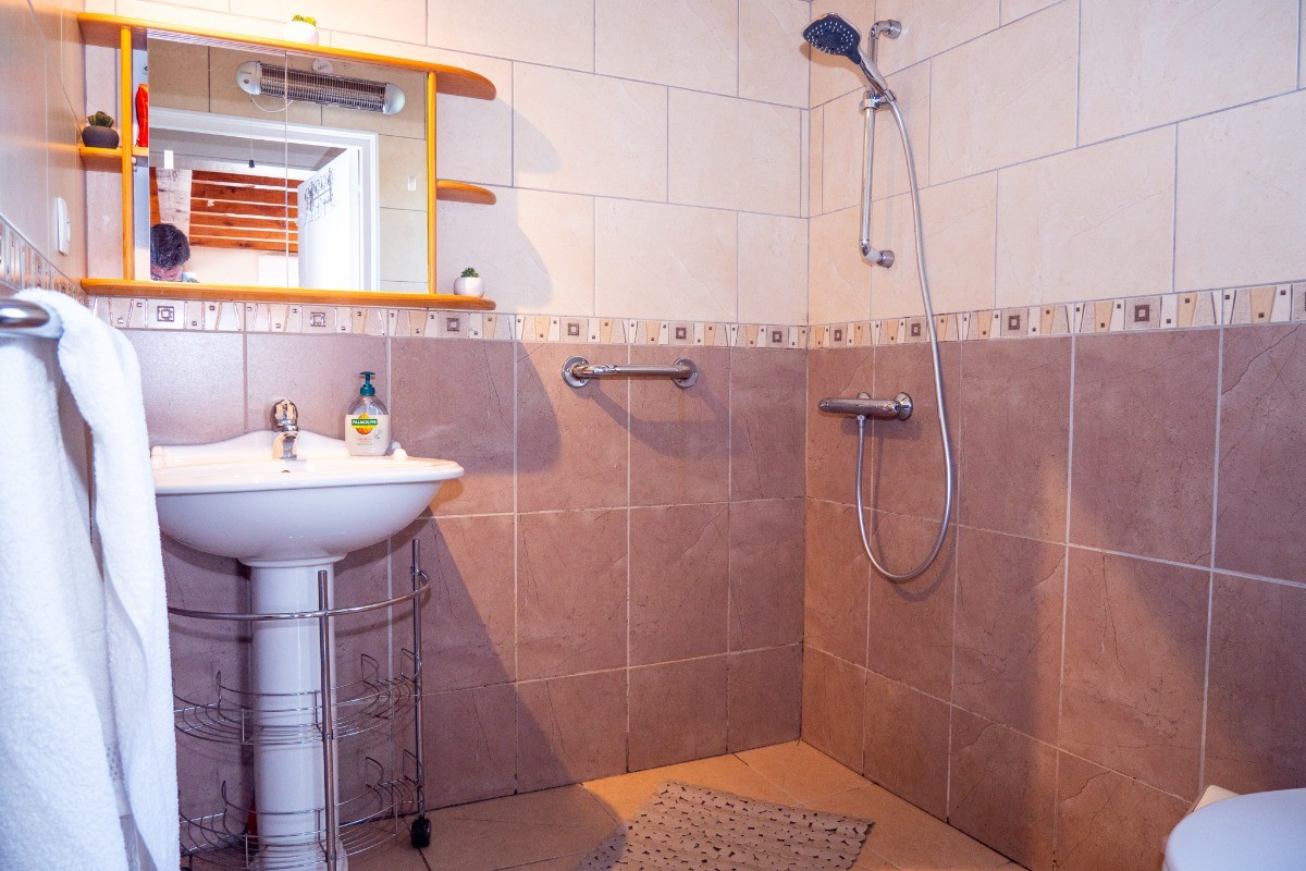 Salle d’eau Rez-de-chaussée de chaussée