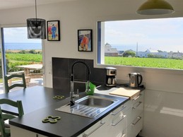 Vue mer depuis la cuisine