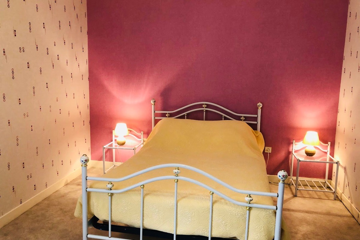 Maison au cœur du bourg de Genouillac en Creuse