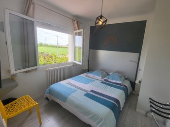 Chambre 1 avec lit double