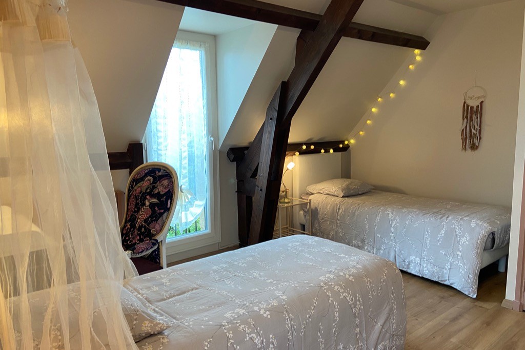 Chambre "rose" - 2 lits 80x190