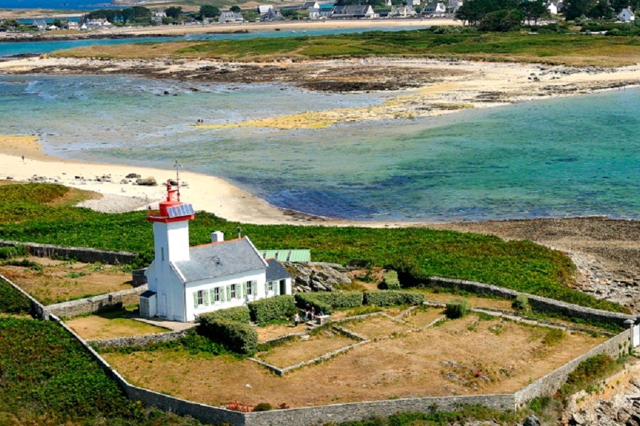 Phare sur l'Ile Wrac'h à Plouguerneau